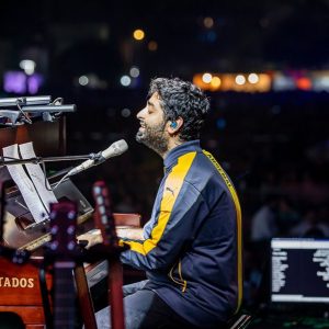 Arijit Singh Instagram - Thank You Mumbai ... Kolkata , Delhi and Bangalore next in February 2020