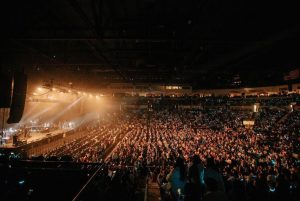 Arijit Singh Instagram - Thank You Washington DC and New Jersey ….
Looking forward tk Vancouver , Seattle and Phoenix this weekend …