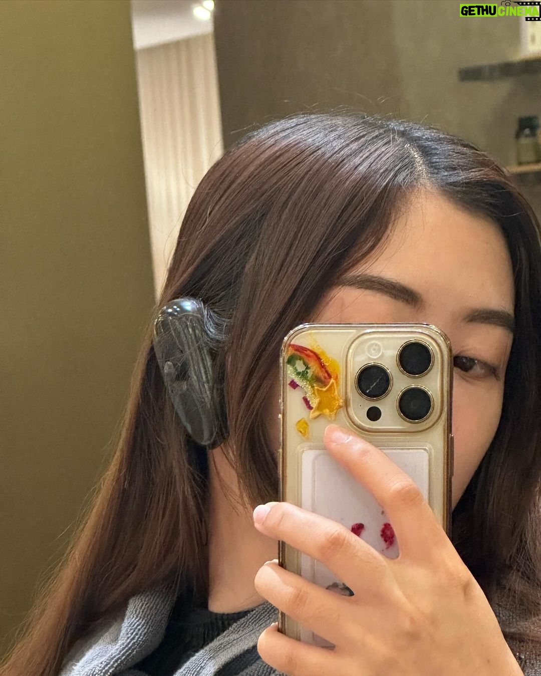 Arikanta Mahapreukpong Instagram - ทำสี ทำเล็บ ทรีทเม้น เต็มเซทปิดท้ายปีงับ 🫶🏼♥️ heart heart happening @happeningnailhairspa 😚💋