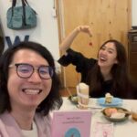 Arikanta Mahapreukpong Instagram - เสียงดังสุดในร้าน เพื่อนกันค่ะไม่จับคู่นะ เดี๋ยวมีรีวิวหนังสือวินจากใจไม่เจี่ยมไม่สปอนเซอร์ในยิปย่อยยยย Spoonful Zakka&Cafe