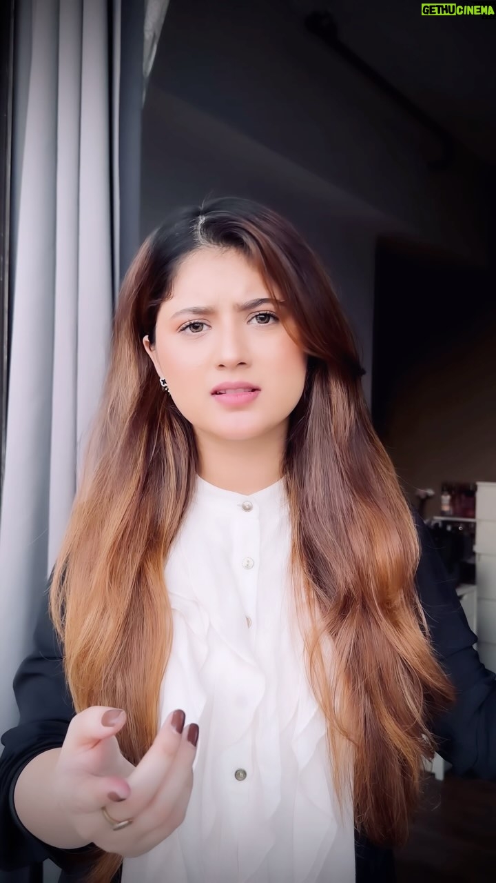 Arishfa Khan Instagram - Aur ye baat kisi ko samja nahi 🍂 Do you guys like poetry?