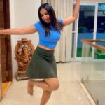 Ariyana Glory Instagram – 😂😅

#ariyanaglory #ariyana

VC my cutie @harshitha_karthik_ 😘
