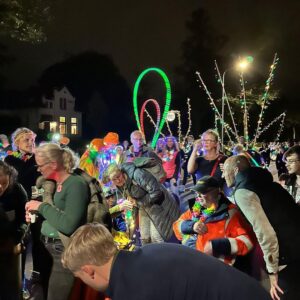 Arjen Robben Instagram - Dank aan alle vrijwilligers van de 4Mijl4You! Geweldig evenement en het was weer een geslaagde avond!