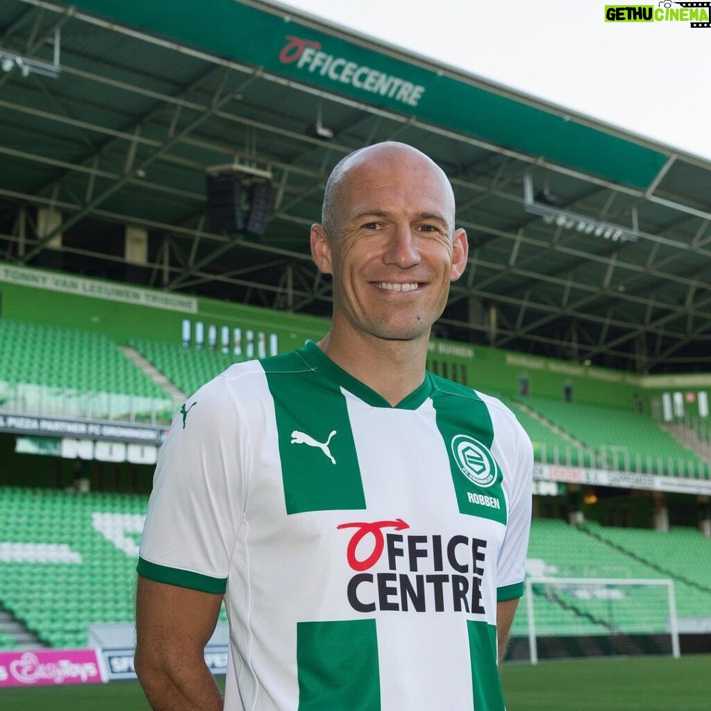 Arjen Robben Instagram - Het voelt goed om thuis te zijn!💚 FC Groningen
