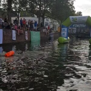 Arjen Robben Instagram - Gefinisht!! 💪💪💪Het was pittig op het einde, maar we hebben het gered. Dank voor alle support! 😀😀😀 #gsc2019 #groningenswimchallenge #umcgkankerresearchfonds @groningenswimchallenge