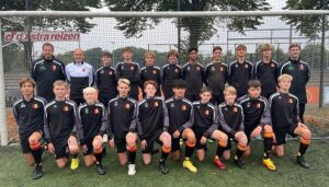 Arjen Robben Instagram - Samen met het voetbalteam Be Quick onder-15 dat ik coach loop ik mee met de 4Mijl. Wil je ons sponsoren voor het Jeugdfonds Sport en Cultuur? Dat kan via de link op mijn profiel. Groetjes, Arjen