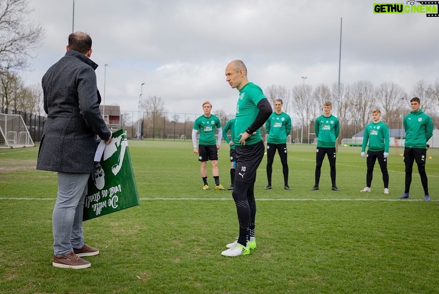 Arjen Robben - 129K Likes - Bedankt voor de geweldige steun!💚 Wordt zeer gewaardeerd.