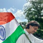 Arjun Rampal Instagram - Mera Bharat mahan, on our day of Independence wishing, all my brothers, sisters, friends and foes. Peace, Prosperity, Patriotism. Let’s cherish our freedom and respect each other. Love each other. Help each other. Let’s make India the greatest nation and example for all mankind to follow. Jai Hind. #happyindependenceday🇮🇳 #harghartiranga #Freedom #proudtobeindian🇮🇳