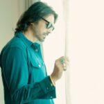 Arjun Rampal Instagram – I like it. Thank you, wonderful creators 
Styled by @bharatg18
Outfit @nogreyarea_official #fashion #chill #ilike
