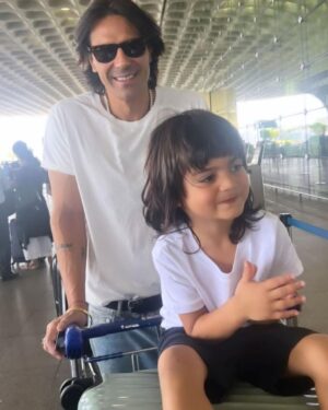 Arjun Rampal Instagram - Yeh bandhan, mera beta meri jaan. ❤️ #gratitude