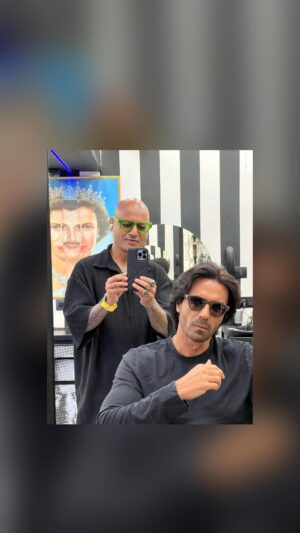 Arjun Rampal Instagram - Forever LIT @rampal72 🔥🔥🔥
A Good Hair Day 🙌
.
@rampal72 @aalimhakim 

#arjunrampal #arjunrampalfans #arjunrampalofficial #arjunrampalfanclub #aalimhakim #hakimsaalim #arjunrampalsnewhaircut #arjunrampalsnewhairstyle #trending #viral #trendingreels #viralreels #viralvideos