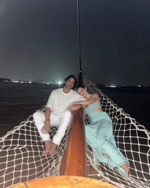 Arjun Rampal Instagram - Happy Valentine’s Day, My Valentine 💌 💝 my baby. #valentines-day