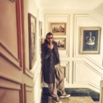 Arjun Rampal Instagram - Woke up feeling …. #crakk #crakkon23rdfeb #crakkthemovie Styled by @bharatg18 Styling team @karish_maa9 Overcoat and trousers @khanijo Turtle neck @weareperona