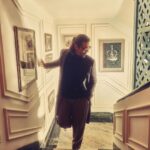 Arjun Rampal Instagram - Woke up feeling …. #crakk #crakkon23rdfeb #crakkthemovie Styled by @bharatg18 Styling team @karish_maa9 Overcoat and trousers @khanijo Turtle neck @weareperona