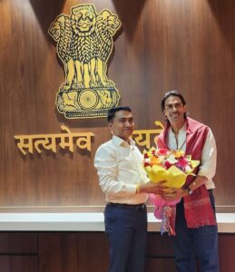 Arjun Rampal Instagram - Had a wonderful interaction with the honourable CM of Goa Shri @drpramodpsawant a day before the closing of @iffigoa a festival that has grown from strength to strength. #Goa #iffigoa