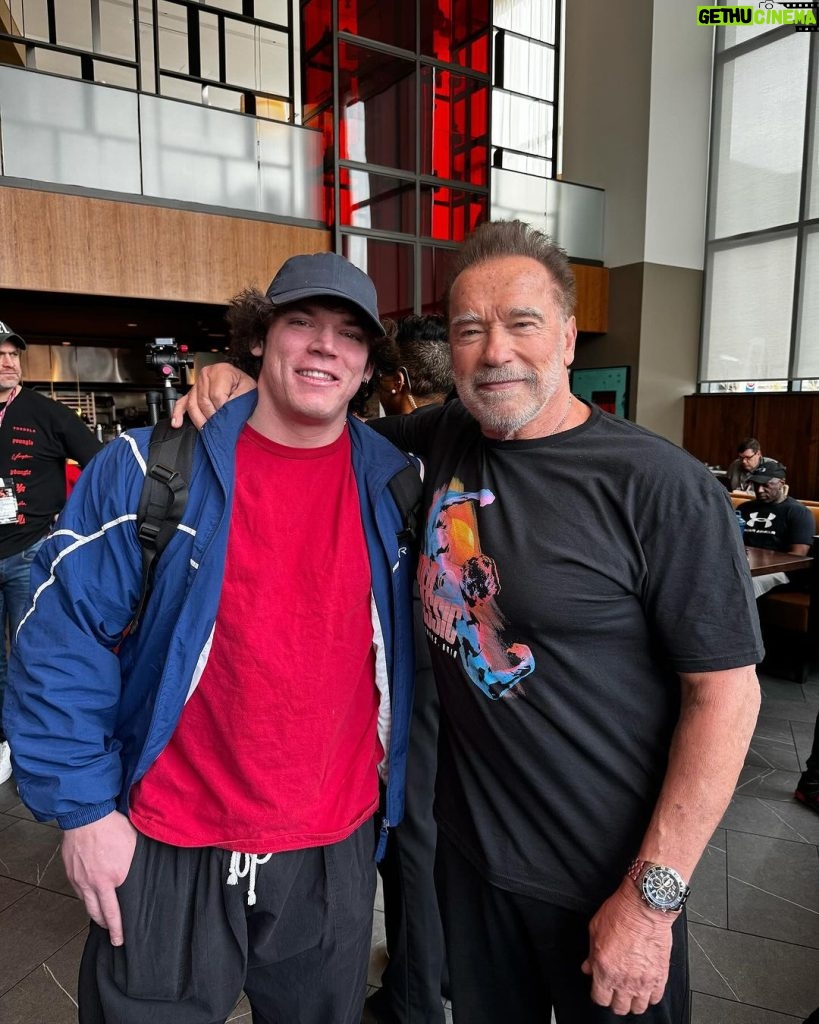 Arnold Schwarzenegger Instagram - I’m so happy to open the 36th annual @arnoldsports this weekend. And I’m happy that @sam_sulek is here to do it with me 💪