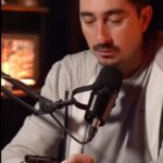 Artem Kalaydzhyan Instagram - Согласен слово «мразь» звучит жестко, в следующий раз постараюсь мягче высказываться за бл@дей 😄 Шучуууууу🙆🏻‍♂️ Девочки без паники я точно так же считаю за всех мужиков альфонсов. Просто про них у меня не спросили! Мужики тоже конченные бывают их даже больше чем таких женщин, просто мужика списал и всё, а женщину жалко и обидно списывать из жизни 🤷🏻‍♂️ Мне действительно в этот момент прислали фото знакомой с ценником, для меня это стало неожиданностью и шоком, мне стало обидно. Я ее знаю давно, она не бедствует, она ест в самых хороших ресторанах, у нее есть квартира, деньги, да безусловно это её выбор, я никто что б осуждать. Но человек который готов за деньги жевать вялаго и дышать седой подмышкой он мразь, и не важно мужик это или женщина 😄 Я знаю кучу красивых, умных девчонок которые работают и находят себя полезной в обществе. Хотя они легко могли просто летать по эскортам и не парится. Да и в принципе сейчас женщины могут практически на любой работе зарабатывать больше мужика, легко! И да полное видео в подкасте на тему проституток, вот такое было 👆 Я правильно говорю или нет? Напишите пожалуйста очень важно ваше мнение👇🏻
