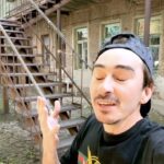 Artem Kalaydzhyan Instagram – Я один это заметил? Или вы тоже? 😃 Напишите пожалуйста в комментариях 👇🏻