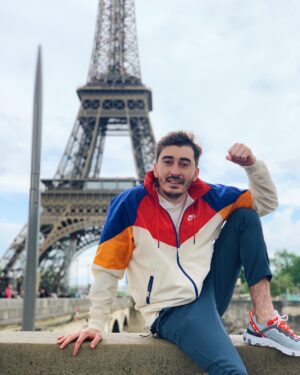 Artem Kalaydzhyan Instagram - 😄