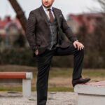 Artem Karokozyan Instagram – Посчастливилось стать лицом бренда)🤗

Какой образ мне подходит больше всего?
@damat_tween_ru 
@ds_damat_krasnodar 
@ds_damat_sochi
@damat_tween_krasnodar