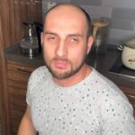 Artem Karokozyan Instagram – Теперь я стал НАСТОЯЩИМ блогером! По -моему у них сейчас такое популярно!
Старались отыграть на уровне «лучших» блогеров , да, конечно у нас не так хорошо получилось как у «топов» но мы будем стараться ..
Отмечайте таких блогеров, мам, и друзей!