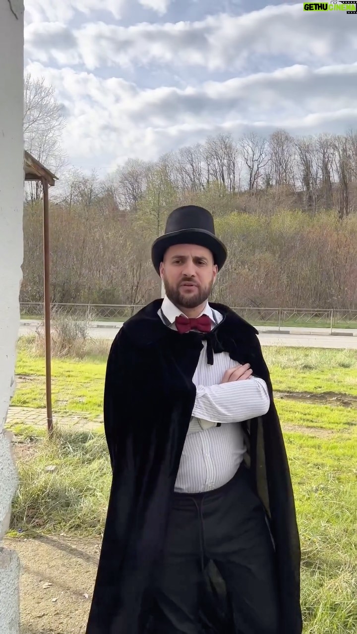 Artem Karokozyan Instagram - Если подарок - то Mozabrick! Заказывай бесконечный фото-конструктор по ссылке в шапке профиля - у меня и у @mozabrick По промокоду KAHA - скидка 20% на все наборы Реклама: ООО «Гевис» ИНН 7722386483 Erid: 2RanymnZWcp