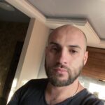 Artem Karokozyan Instagram - Кто знает , селфи до сих пор актуальны, Или это сейчас уже не модно ?