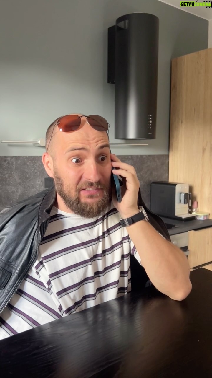 Artem Karokozyan Instagram - Если подарок - то Mozabrick! Заказывай бесконечный фото-конструктор по ссылке в шапке профиля - у меня и у @mozabrick По промокоду KAHA - скидка 20% на все наборы