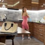 Artem Karokozyan Instagram – Долго думал какое описание оставить под этим видео, потом вспомнил результаты одного научного исследования- «человек, что-то смотрит, слушает, читает- лишь для того чтобы убедится в уже сформированных собственных суждениях» поэтому не буду вам писать, что я самый лучший и смешной юморист всего и-нет пространства , все равно кто смотрит Xxx.. или социальные ролики ( не буду говорить от кого) так и будут это смотреть ….ну, а кому нравится мое чувство юмора- СПАСИБО ВАМ !❤️