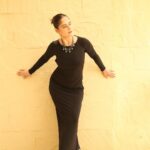 Arti Singh Instagram – Black is mystery 👸👸♠️
