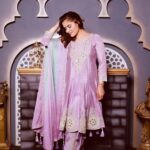 Arti Singh Instagram - 💕💕💕🌸 Wearing @shivaliahmedabad