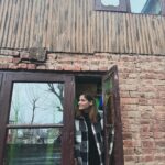 Arti Singh Instagram - Photo dump 🎁 kashmir 30 31st December 2023