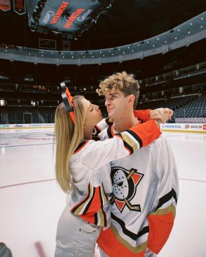 Artur Babich Instagram - My world 🧡🏒

#flytogether