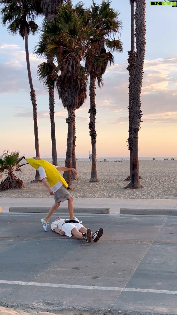 Artur Babich Instagram - неожиданно😂 Los Angeles, California