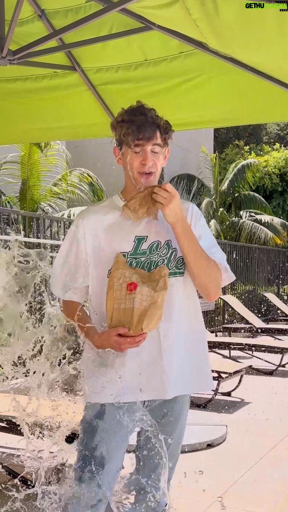 Artur Babich Instagram - неловко получилось конечно..🥲