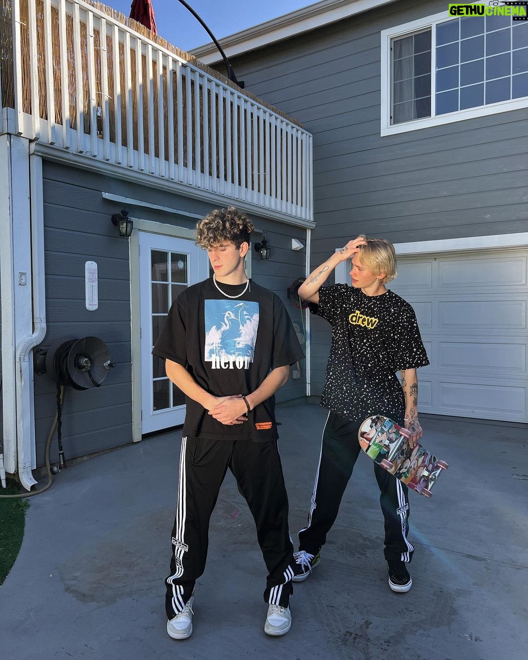 Artur Babich Instagram - chikibamboni🦨 Los Angeles, California