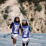 Artur Babich Instagram - Couple costumes 😂👟 Ну хоть убей, не хочется делать серьёзные костюмы на хэллоуин! В этом году только хыхыка!!! #halloween #halloweencostume #couplehalloweencostume Los Angeles, California