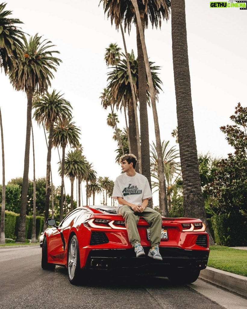 Artur Babich Instagram - сфоткай, типо моя тачка😅 🚗 @hollywood_rides Los Angeles, California