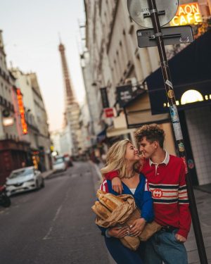 Artur Babich Instagram - Paris ❤️🥐 @ba.bitch_ 

Photo: @oui.photo 

Ждите следующий совместный пост 🤫

#paris #parisphoto