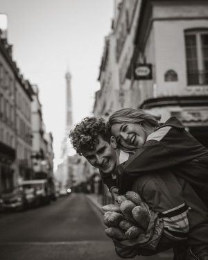 Artur Babich Instagram - Paris ❤️🥐 @ba.bitch_ 

Photo: @oui.photo 

Ждите следующий совместный пост 🤫

#paris #parisphoto