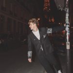 Artur Babich Instagram - на обложку журнала сойдёт? или максимум сканворды для бабушек?!🫣 📸 @photo.with.dali París, France