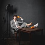 Artur Babich Instagram – апельсины и я🧑🏻‍🦱🍊

📸 @daria.dunich
stylist: @stylist.nazgul
🤵@sahar_fashionist París, France