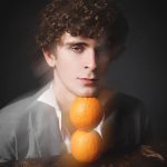 Artur Babich Instagram – апельсины и я🧑🏻‍🦱🍊

📸 @daria.dunich
stylist: @stylist.nazgul
🤵@sahar_fashionist París, France