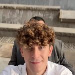 Artur Babich Instagram - батя не знал, что это за тренд🥹❤️