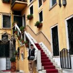 Artur Babich Instagram – это я в Венеции, решил выгулять свой новый нос❤️
паставь лайк, если раньше он был лучше, напиши комментарий если сейчас выглядит странно, сделай репост если он мне не идёт Venice, Italy