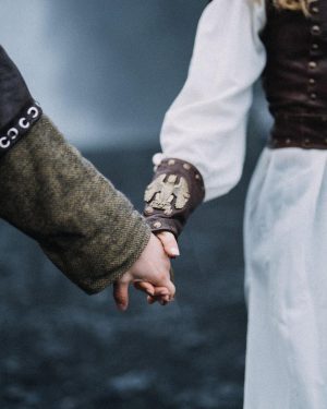 Artur Babich Instagram - ИСЛАНДИЯ 🖤 КИНО 
каждое фото из этой поездки - отдельный вид искусства. согласны?

📸 @bulavina