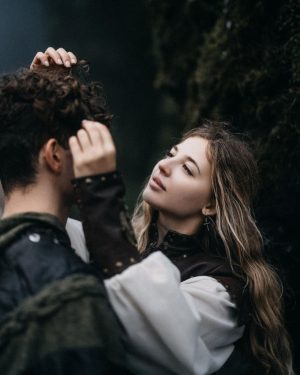 Artur Babich Instagram - ИСЛАНДИЯ 🖤 КИНО 
каждое фото из этой поездки - отдельный вид искусства. согласны?

📸 @bulavina