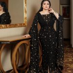 Aseel Hameem Instagram - من حفل بغداد الحبيبه #عيدنا_بغدادي #اصيل_هميم Dress @qirat_kw Makeup @maitham.00 Hair @laith.aredo photograph @ali.mohamed8 Styled by @ziadalsaleh