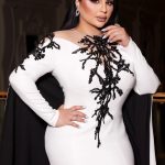 Aseel Hameem Instagram - ليله من اجمل ليالي العمر وسط المحبين والحبايب مبروك يالغاليين افراح ال بقشان الكرام الله يسعدكم ودايما اشاركم افراحكم 🇸🇦💚 #اصيل_هميم #جده Styled by @ziadalsaleh Thanks for the Amazing internationl designer @jeanfarescouture for this beautiful custom made dress Hair @wahg_hairstyle Make up @asmaalahdl_ Diamond @lafijewelry Photo @reemaphoto_ Business managment @ali.hamem Jeddah, Saudi Arabia
