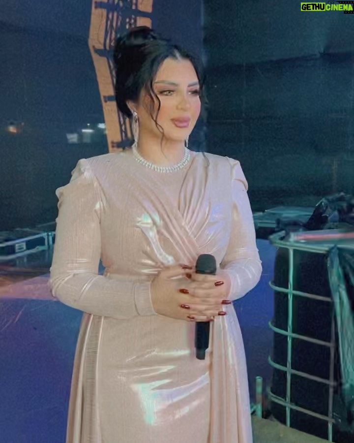 Aseel Hameem Instagram - كل الشكر دوله الامارات الحبيبه ان اكون من ضمن احتفالات مهرجان ام الامارات في اماره ابوظبي شكرا جمهوري على حضوركم مستمره بالعطاء الفني لان حبكم اكبر داعم وحفلات كبيره قادمه اشوفكم دايما على حب وخير 🤍… شكرا لكل من اهتم ب اطلالتي @maissa_hasoun @waeed_abomogdeb @amgadaladab